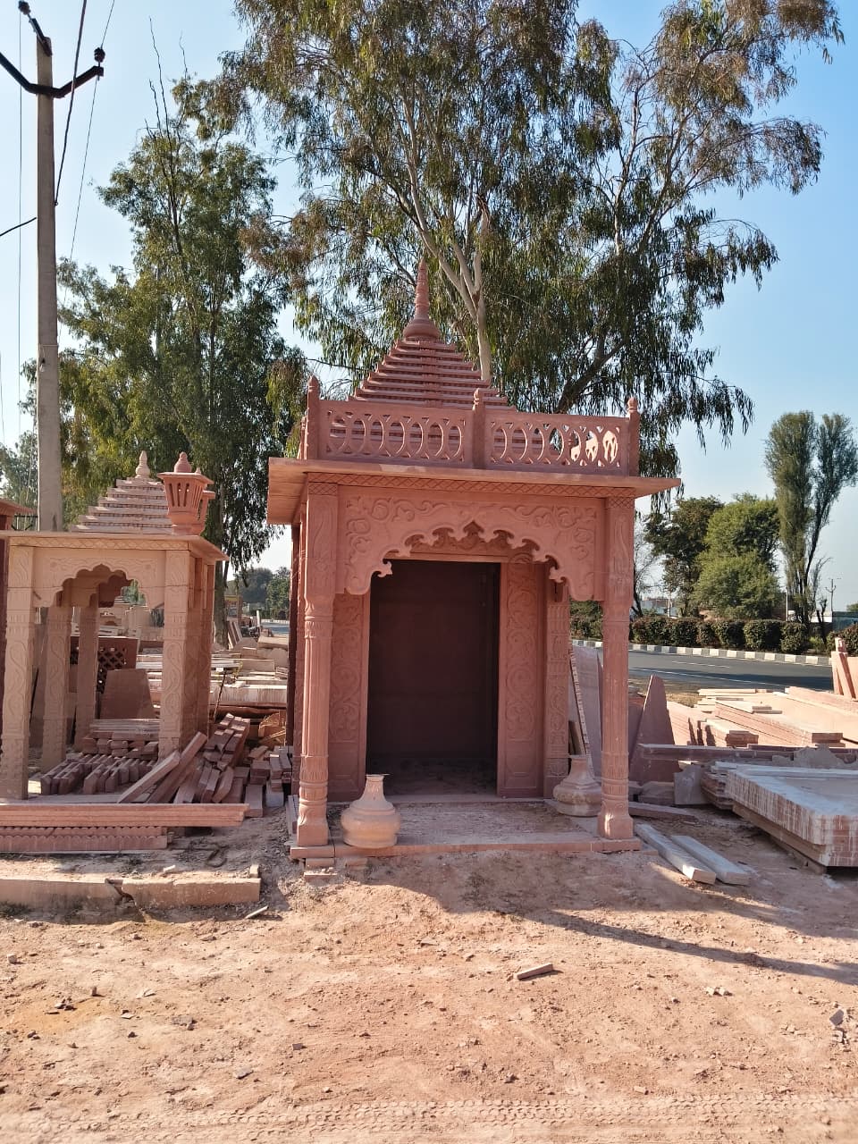 red sandstone temple price